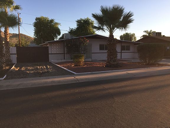 3rd image of 2451 E Blanche Dr
