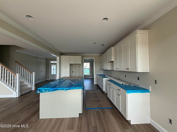 5th image of 819 Tupelo Tree Drive
