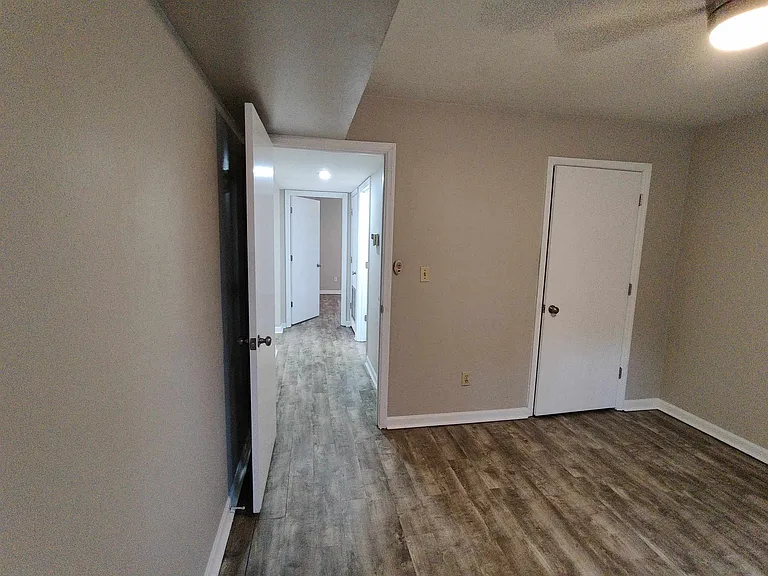 1416 Charlotte St #B — Photo 11