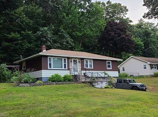 8 Denison Rd, Schenectady, NY 12309
