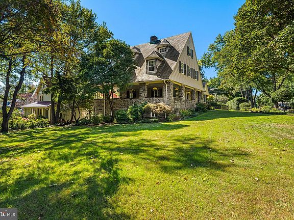 4th image of 312 Oakdale Rd