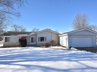 14065 W Honey Lane Ct, New Berlin, WI 53151