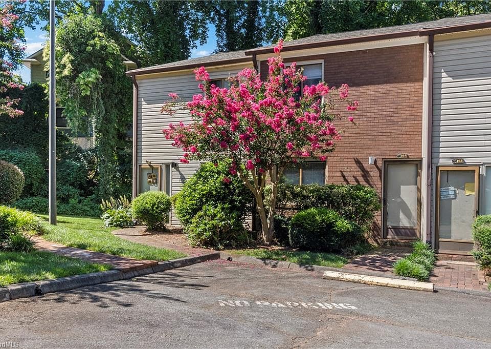 1st image of 165 Forest View Dr