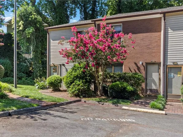 165 Forest View Dr, Winston Salem, NC 27104
