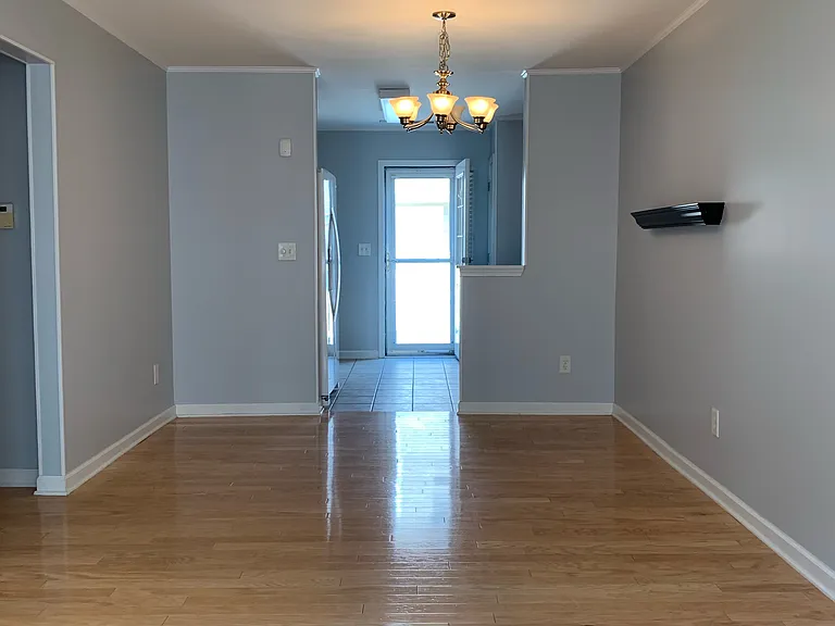 3279 Weston St — Photo 3