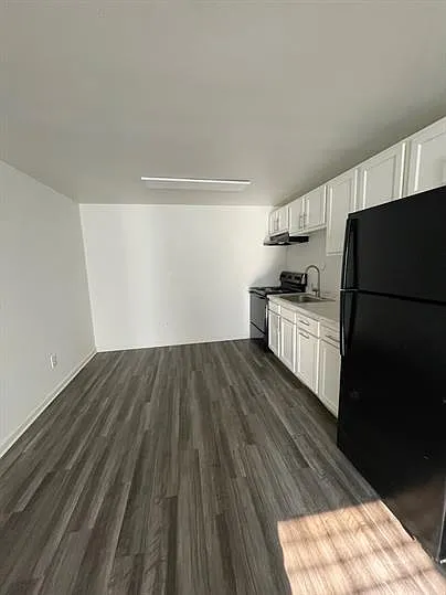 Building Photo - National Road Apartments