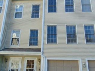7 West Ct #7, Derby, CT 06418