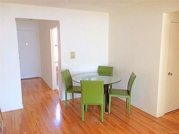 3rd image of 4 Windsor Ter APT 6B