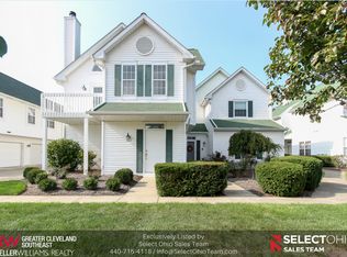 204 Vista Cir #11B, North Olmsted, OH 44070