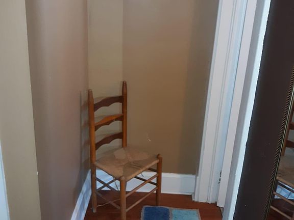 3rd image of 901 Beatty Ave #4
