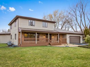 23020 N Apple Hill Ln, Prairie View, IL