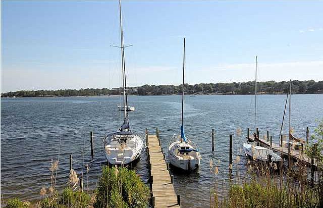 1st image of 565 Bayshore Dr #565