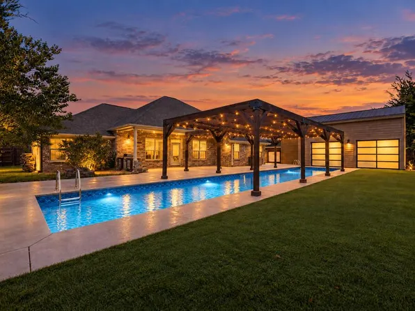 3703 Sylvia Dr, Texarkana, TX 75503