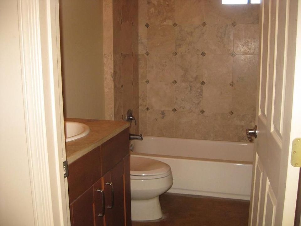 2nd image of 39640 N 7th St