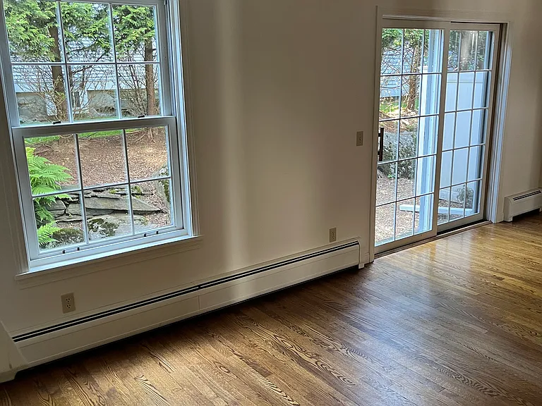 115 Park St — Photo 6