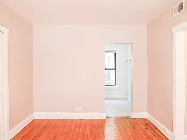 2625 N Spaulding Ave #2W — Photo 4