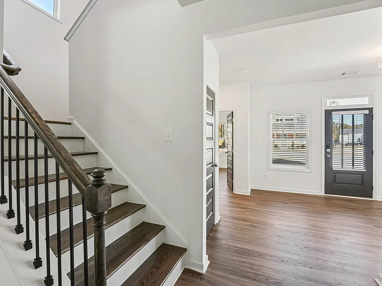 Quinn Residences at Dorchester Place — Photo 94