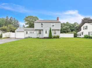 39 Fenway Dr, Springfield, MA 01119