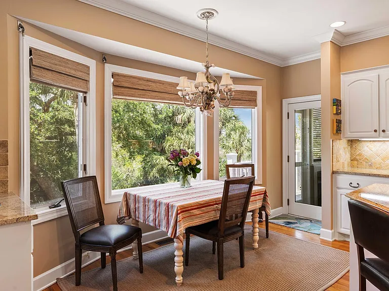 16 Fairway Village Ln — Photo 8