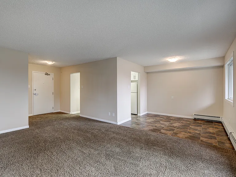 5425 144b Ave NW — Photo 9