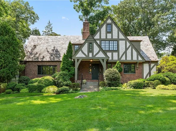 18 Anchor Drive, Rye, NY 10580