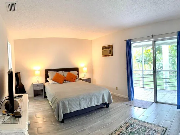 63 Windsor Dr #C, West Palm Beach, FL 33417