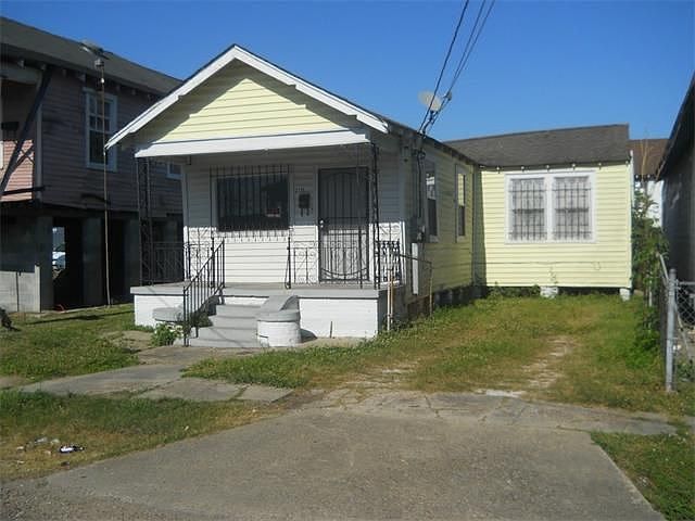 1st image of 2135 Mandeville St