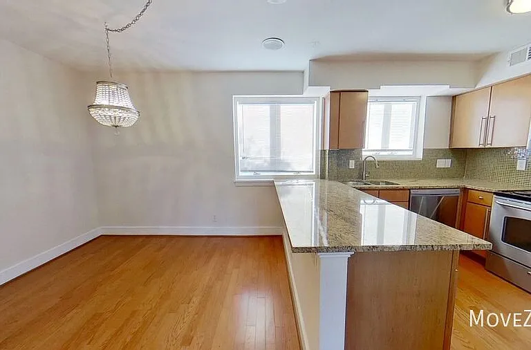 2425 Vail Ave #A19 — Photo 9