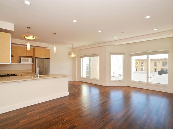 4th image of 3520 20th St APT 11
