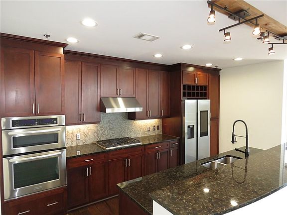 3rd image of 270 17th St NW Unit 3801
