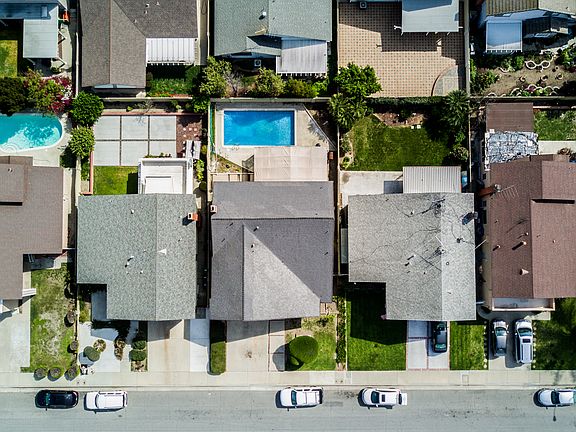 4th image of 15522 Wilder Ave