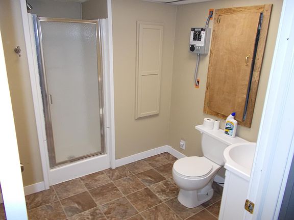 3rd image of 205 E Madison Dr
