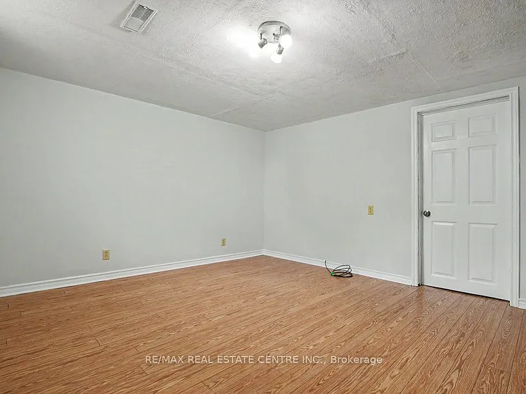 273 Elliott St — Photo 26