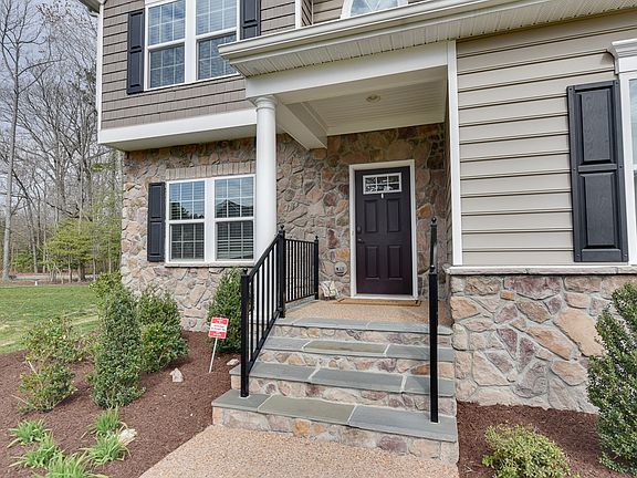 3rd image of 13223 Beacon Hill Way