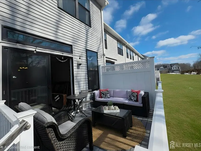 27 Wisteria Ct — Photo 33