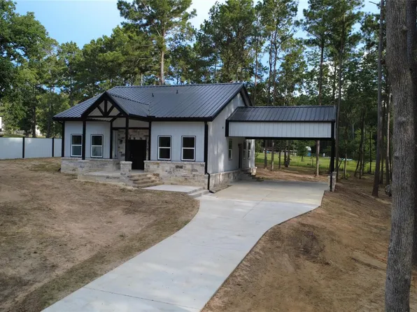 5054 Hickory Hill Rd, Navasota, TX 77868
