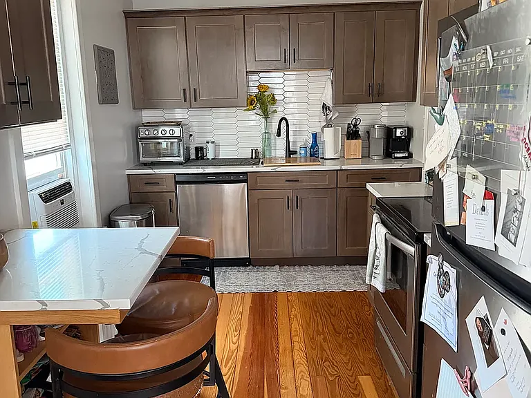 1030 Linden St #2 — Photo 2