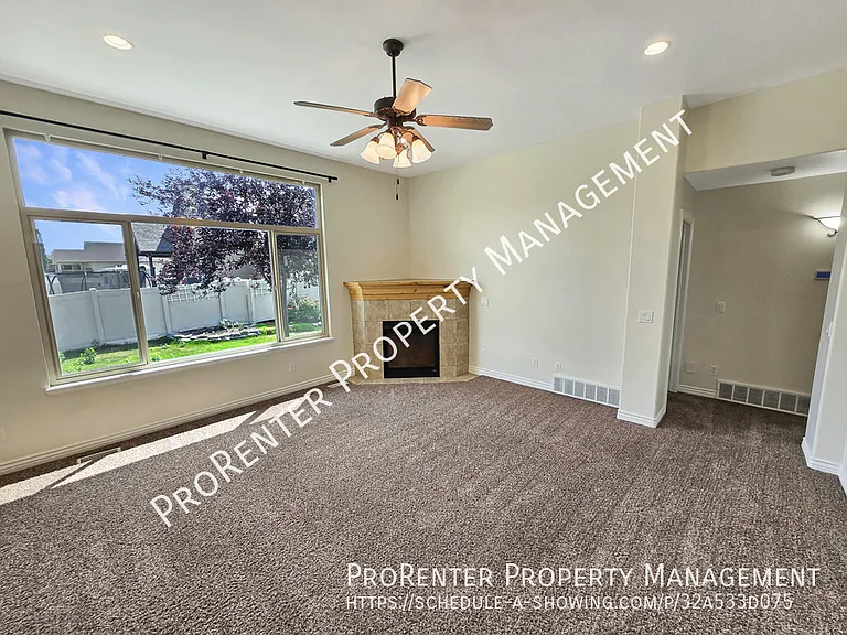 1911 S 1485 W — Photo 2
