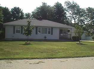 5144 Hillview Dr, Muskegon, MI 49441