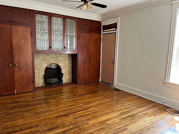 3rd image of 3112 Portis Ave APT B