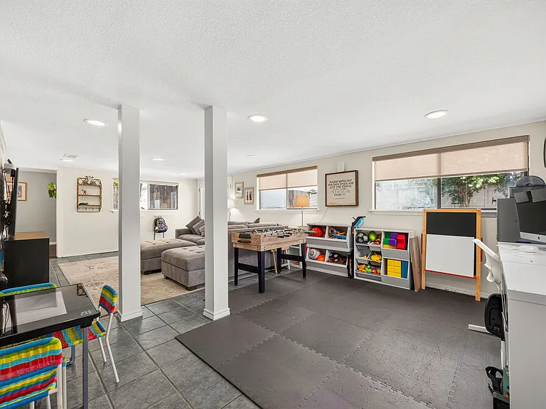 3040 Panhandle Dr — Photo 19