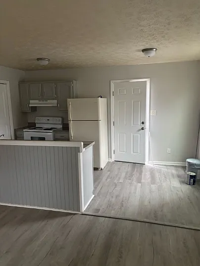 3 bed, 1824 sqft, $1,200 — Photo 3