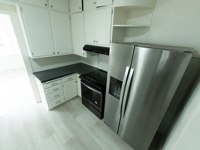 418 N Houser Dr — Photo 8