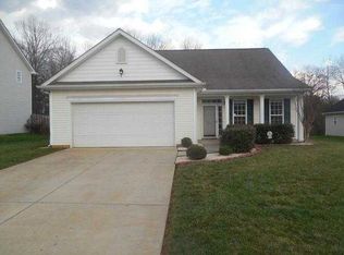 513 Walnut Crossing Dr, Whitsett, NC 27377