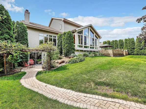 1313 Manassas Trl, Madison, WI 53718