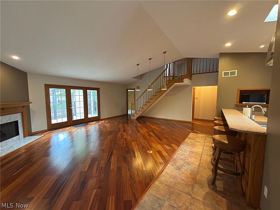 4th image of 20686 Sun Meadow Trl