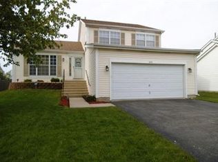 424 Bluebird Dr, Bolingbrook, IL 60440