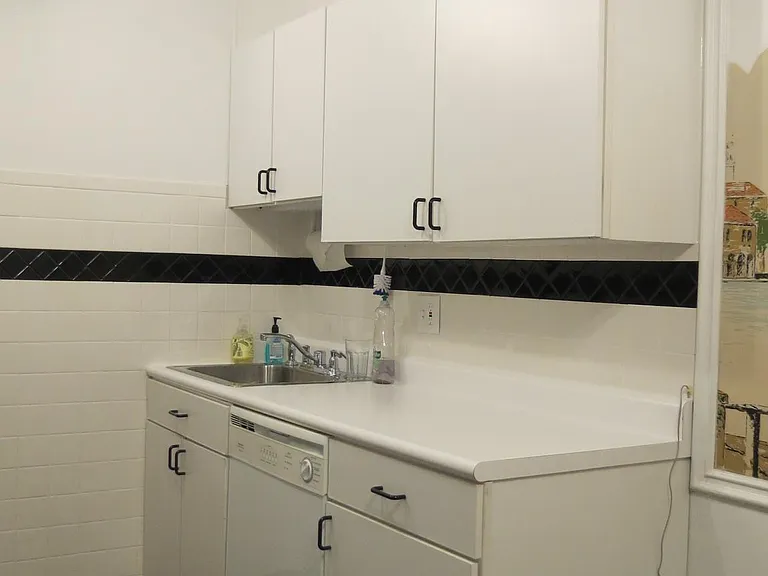 10463 Briarbend Dr #8 — Photo 2