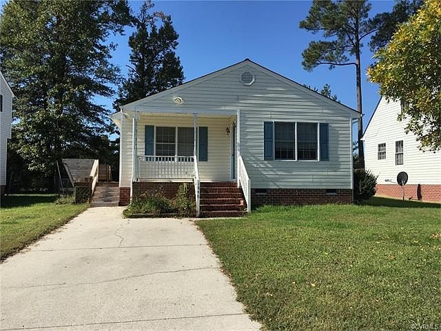 1st image of 1846 New Lincoln Cir