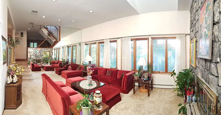 Sold by Gateway Arms Realty Corp | media 69